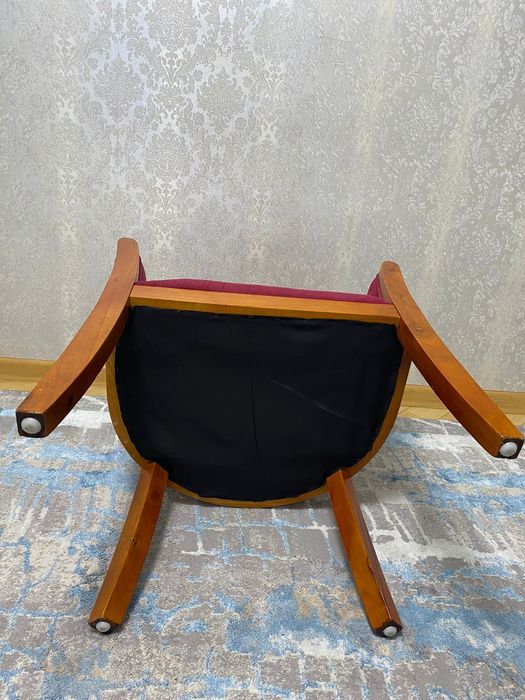 Продам стулья б/у