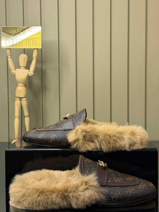 Papuci cu blana dama