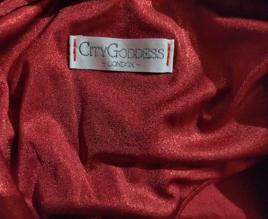 Дълга официална дамска рокля