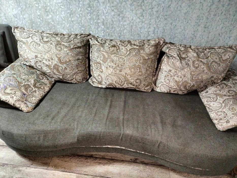 Продам диван выдвижной