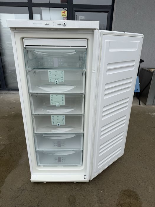 Фризер Миеле No Frost 145 см