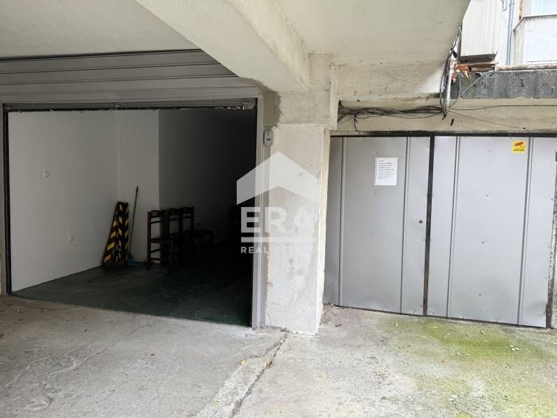Продава се Гараж / Паркомясто в Варна, Лятно кино Тракия - 15 кв.м за 3334 €/кв.м - Снимка #1