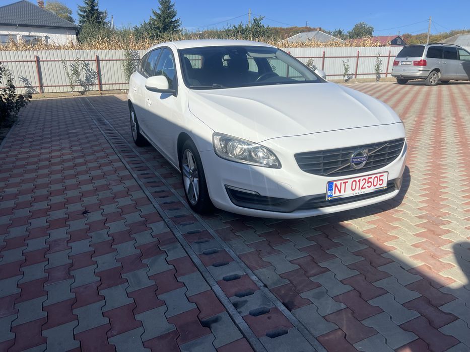 Vand volvo v60 automat