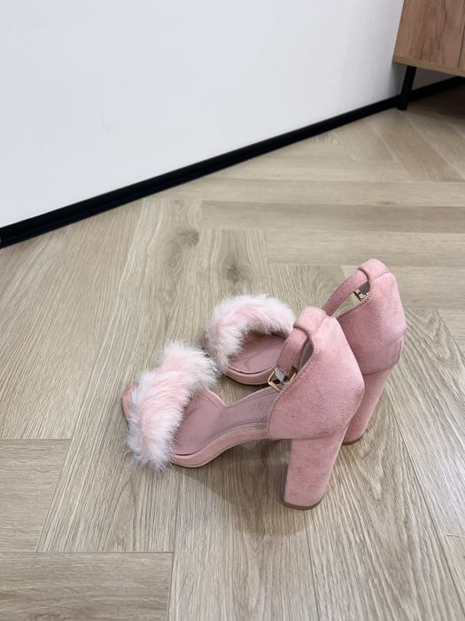 Туфли розовыеl lichi