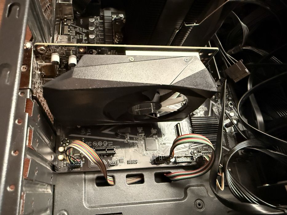 Видеокарта GTX 1650