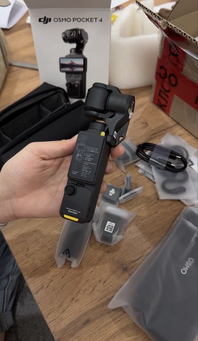 Экшн-камера DJI Osmo Pocket 4 Creator Combo черный