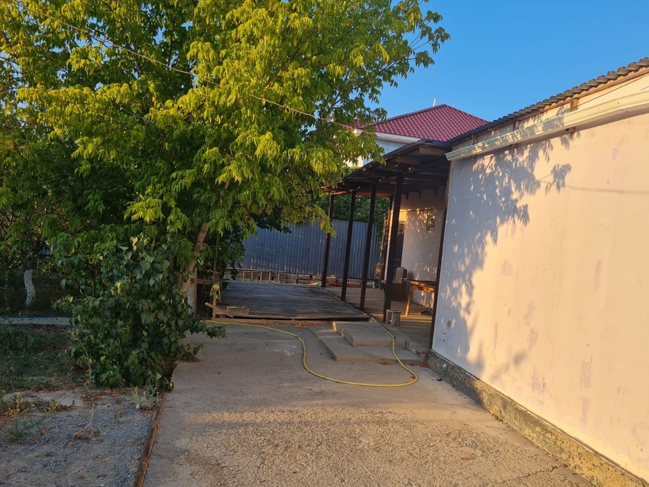 Большой дом в геологе