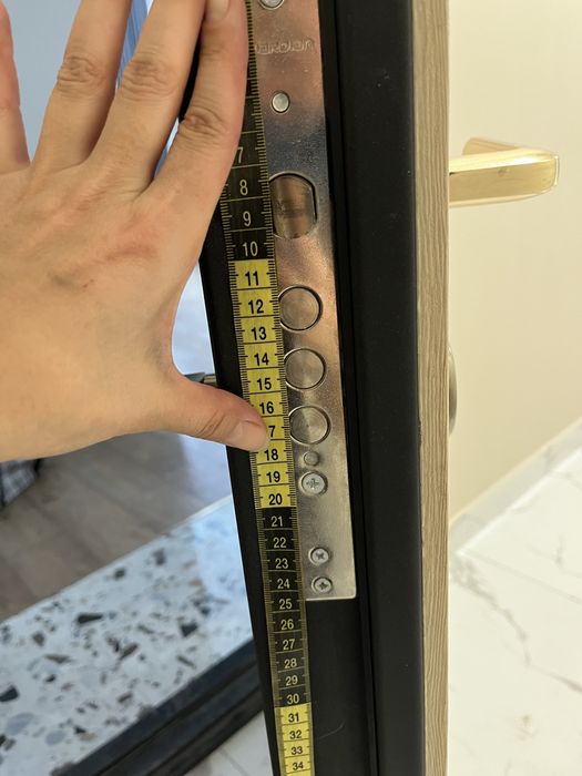 Продам 2 дверных замка