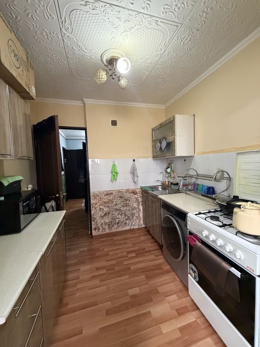 Продаётся 2 ком 8 микрорайон