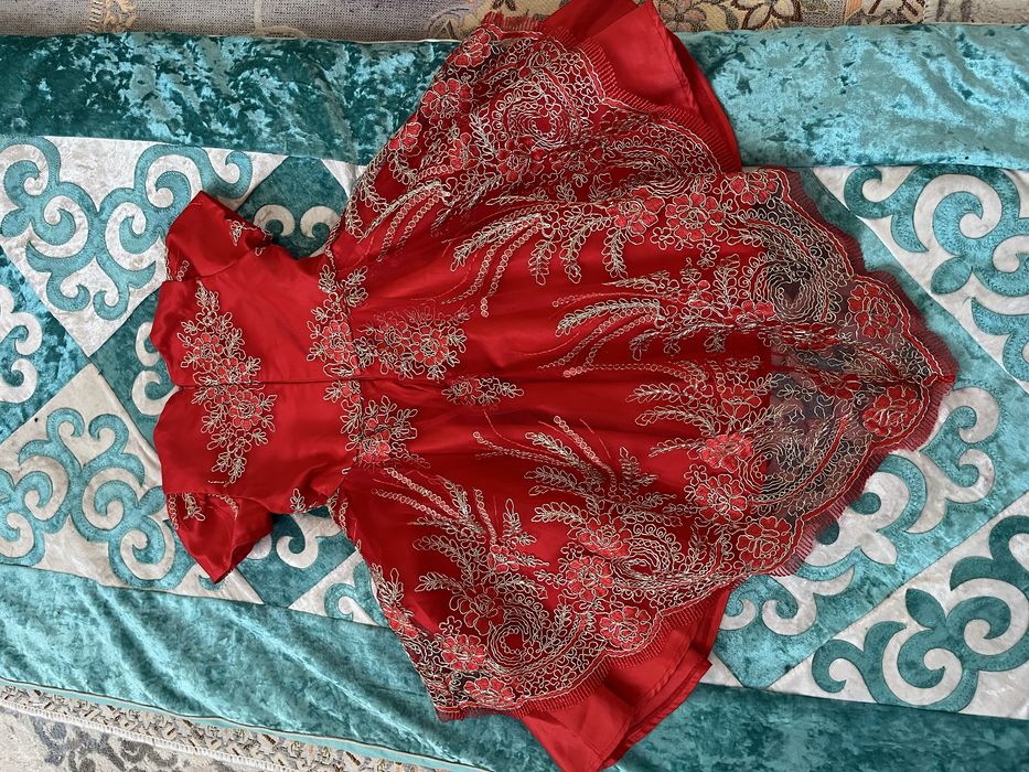 Платье детское нарядное