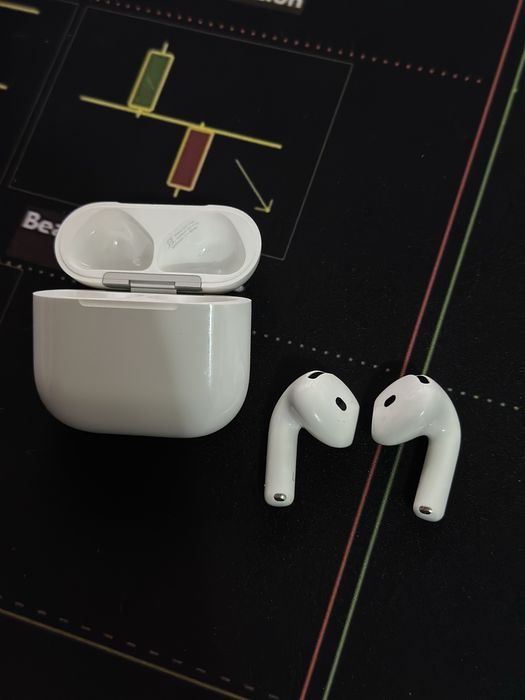 Apple Air pods 4