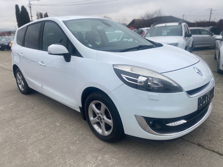 Renault Grand Scenic 2013 cu 7 Locuri