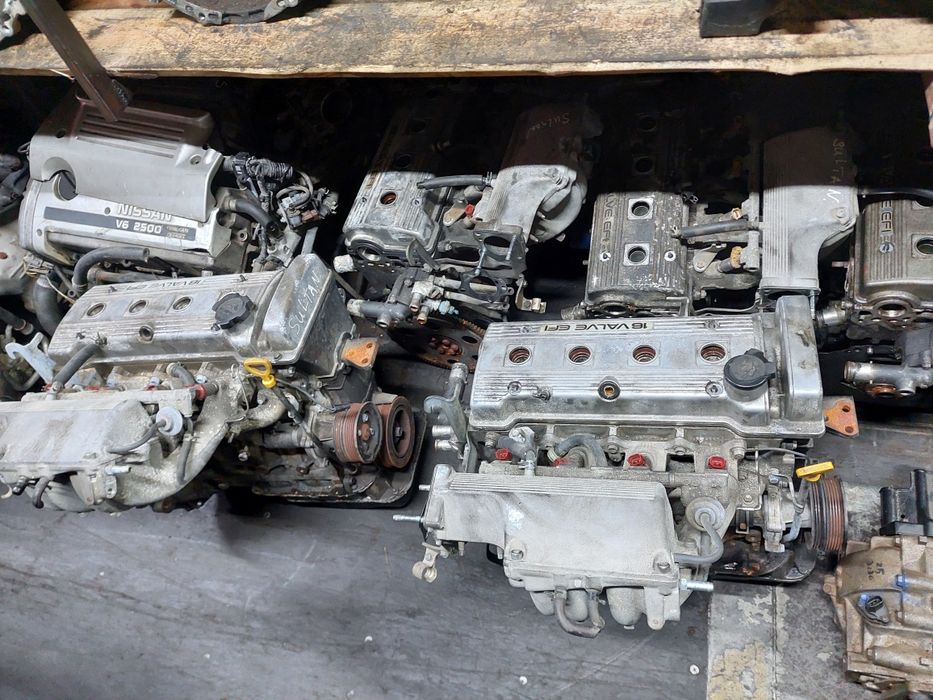 Двигатель матор каробка Тойота 10 20 объём 2.2 3