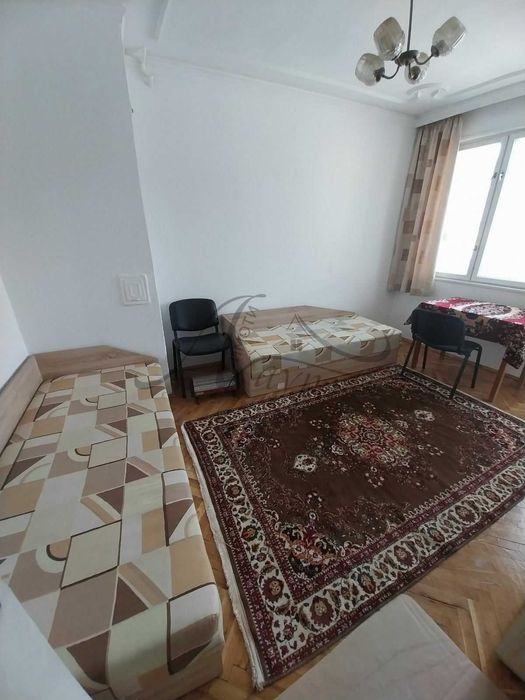 Дава се под наем Двустаен апартамент в Шумен, Център - 68 кв.м за 306 € - Снимка #3