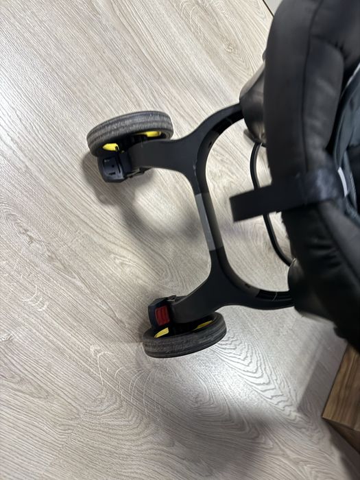 Продам автолюльку коляску