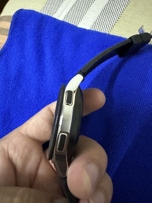 Продам часы Samsung Watch