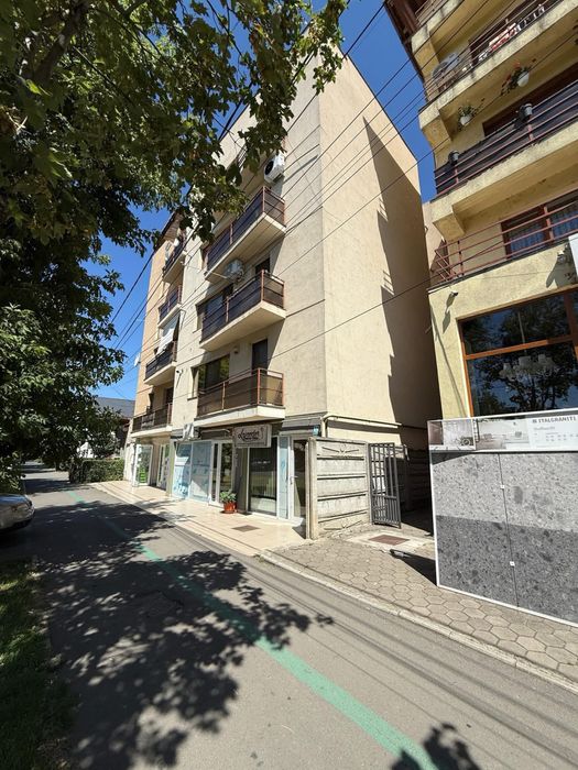 Ofer spre vanzare Apartament 2 Camere Bloc Nou Strada Rodnei Etaj 2