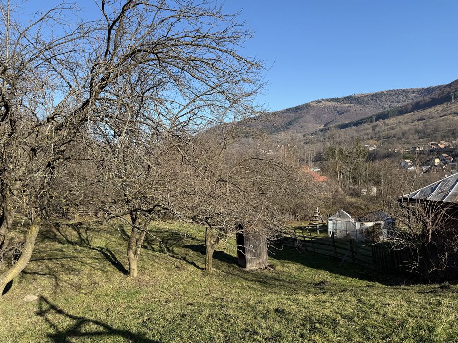 CASĂ + 1.500 mp teren intravilan – Valea Doftanei, vedere deosebita