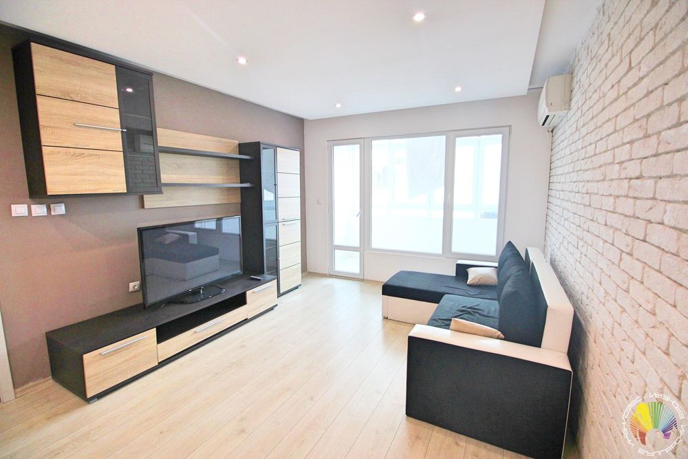 Дава се под наем Тристаен апартамент в Бургас, Братя Миладинови - 100 кв.м за 612 € - Снимка #3