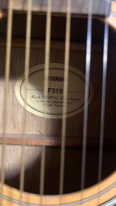 гитара Yamaha F310