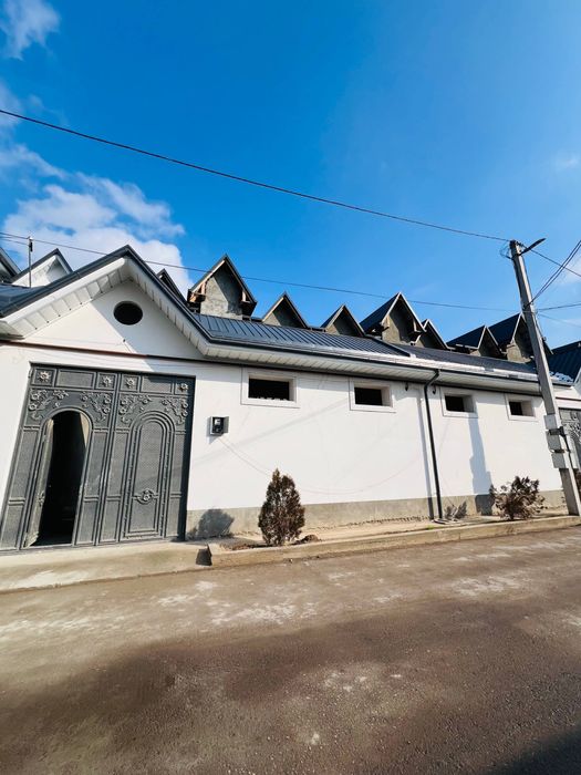 Сергили Мошина Бозорни ропарасидаги махаlla 2Сотих 2етжли  Катеж