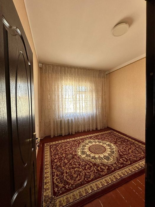 Срочно продаётся 4-комнатная квартира в Юнусабадском районе, 15-кварта