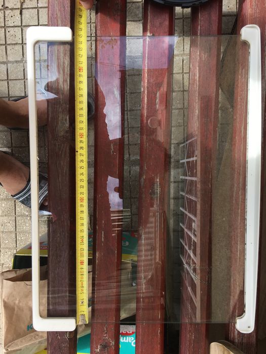 Стъклени рафтове етажерки за хладилник