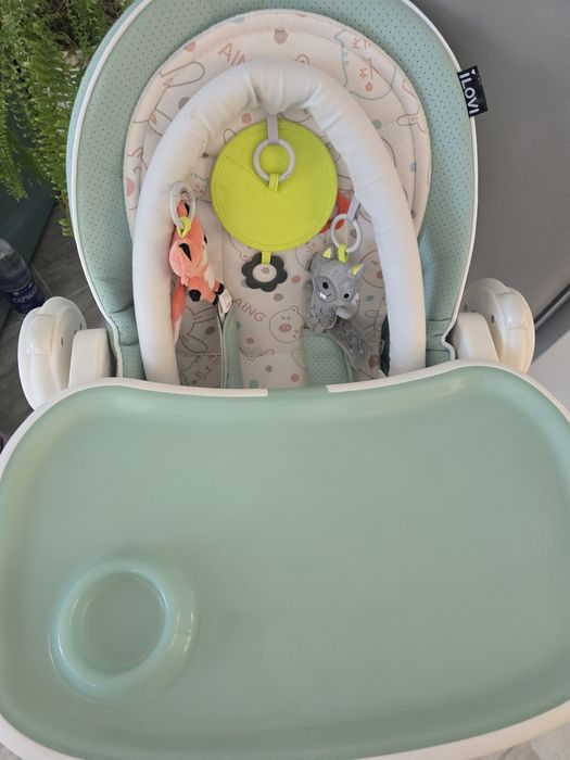 Детский стульчик для кормления