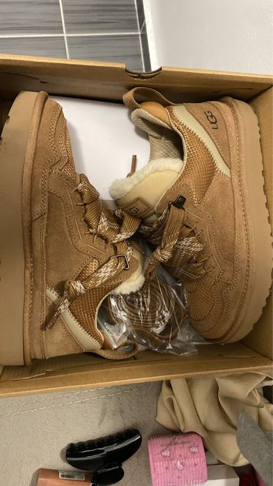 ugg iarna pret bun