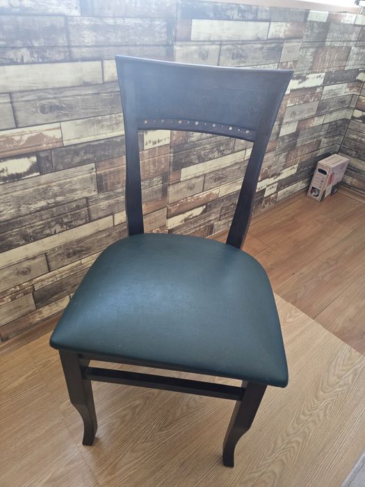 Столове. Много запазени