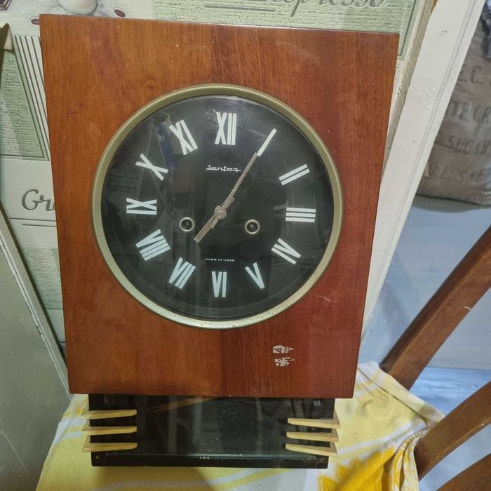 Настенные часы Янтарь с боем