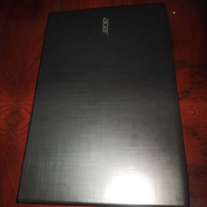 Acer  aspire  E15
