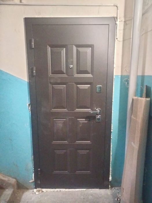 Установка входных дверей