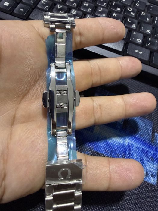 OMEGA speedmaster professional