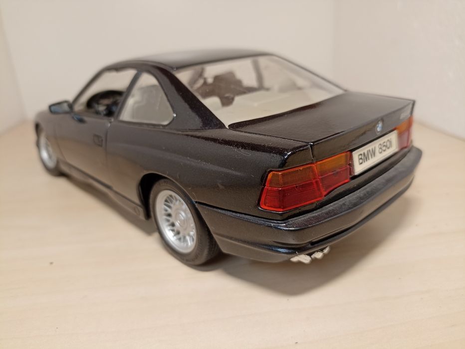 BMW 850i maisto scara 1 18 macheta auto