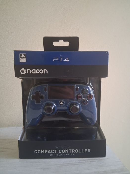 Nacon compact controller