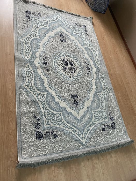 Ковёр продам 1,5-2