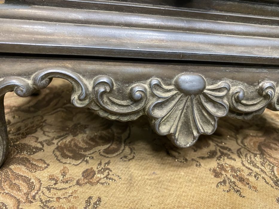 Настолен часовник Франция спелтър бароков стил кварц 1970