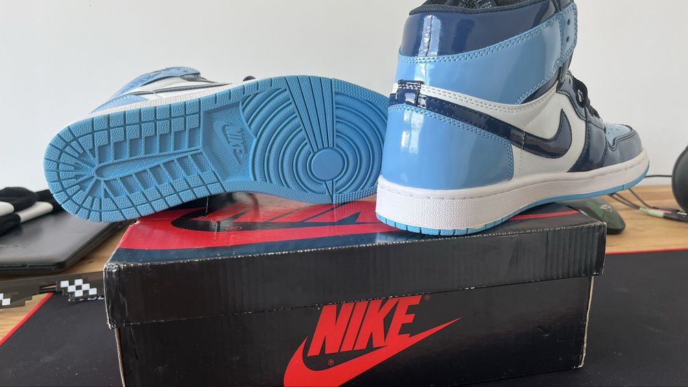 NIKE air jordan 1 og patent blue