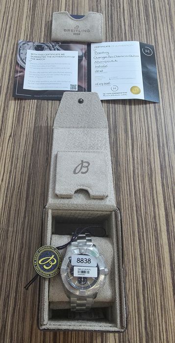 Breitling Avenger B01 Chronograph 44 Champagne