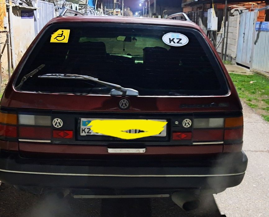 Пассат б 3 в отличном состоянии.