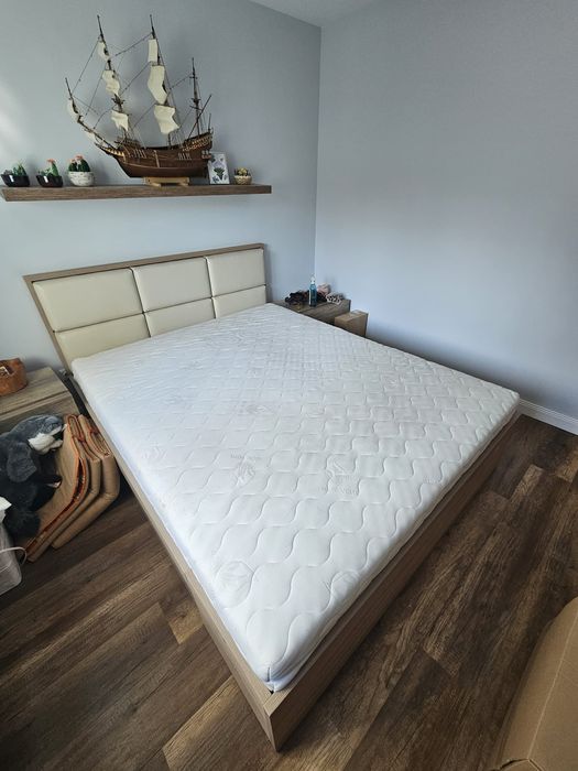 Vand pat dublu cu saltea