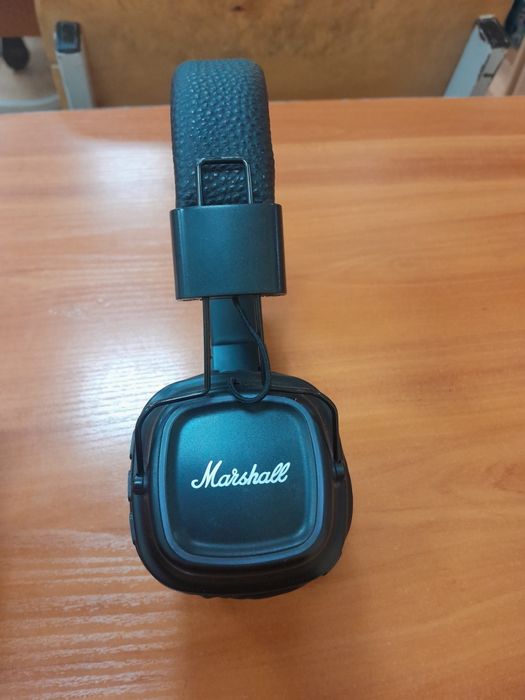 Marshall BT3 simsiz quloqchini.
