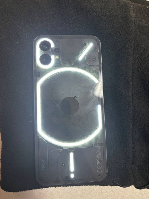 Продам Nothing 1