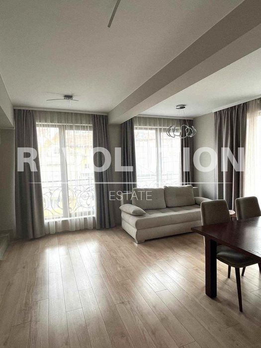 Дава се под наем Мезонет в Варна, Център - 90 кв.м за 1500 € - Снимка #1