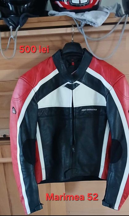 De Vănzare  Casca moto in stare foarte buna.