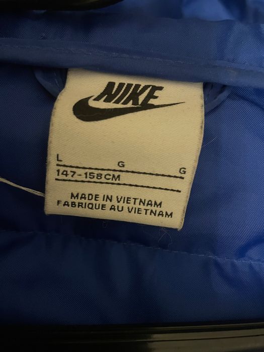 Nike яке 147-158см