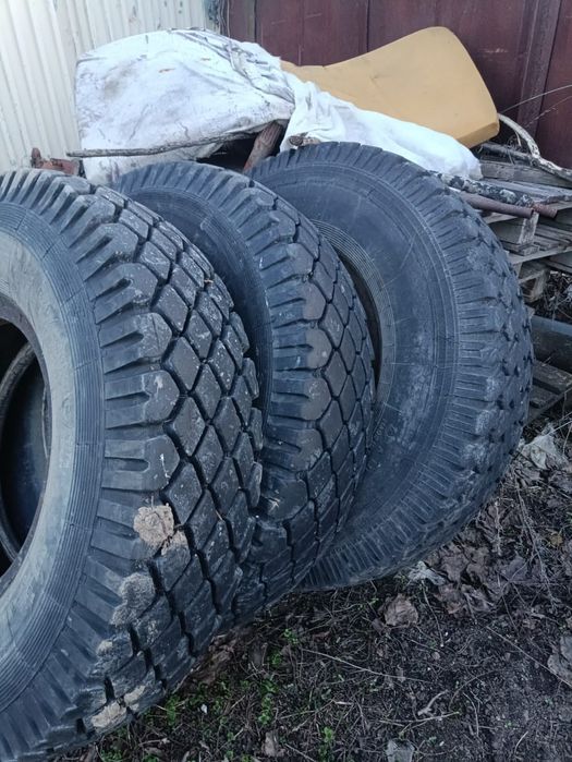 Продам резину 320