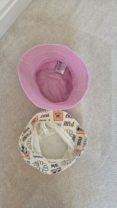 Sepci(2 buc) pentru fete H&M si RESERVED