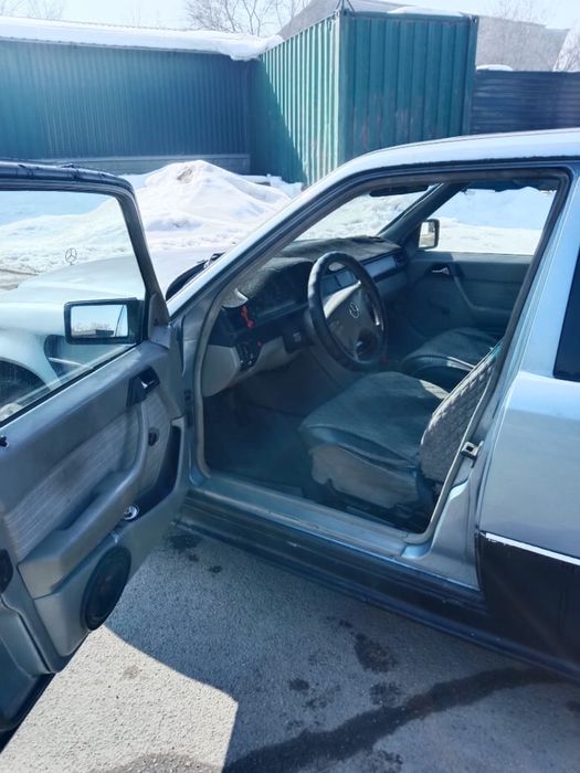 продам машину mercedes benz